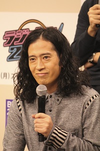 ピース・又吉直樹「芥川賞」受賞で、岡村隆史「もう書かん方がええ」発言！　批判の嵐に