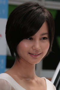 堀北真希、夫の元カノ・上原多香子が同じマンションに!?　結婚直前まで“セフレ関係”疑惑も