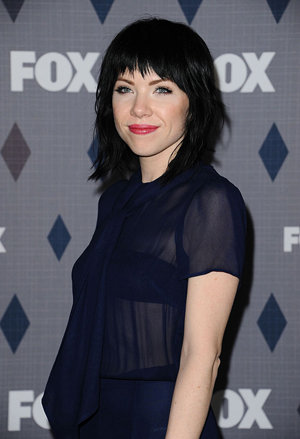 世界的な人気歌手カーリー・レイ・ジェプセンが路上パフォーマンスしたら、いくら稼ぐ？