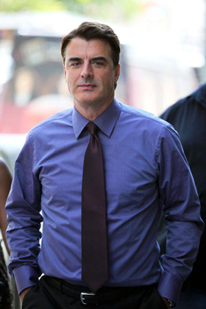 『SATC』のミスター・ビッグが、エキゾチック系美女と婚約！