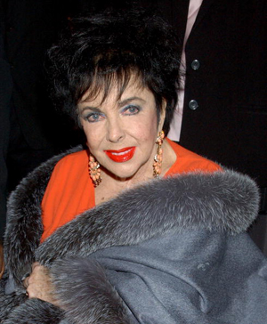 いずれ美化される!?　反感を買った略奪セレブカップルのベスト5