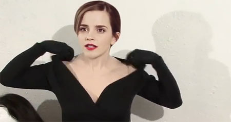 両乳をポロリから○○？　エマ・ワトソンのおもしろ動画が世界中で大人気