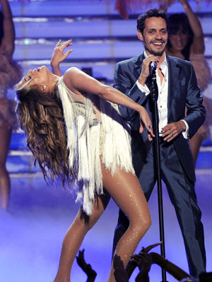 逮捕、放尿、犬のトラブルまで！　セレブは飛行機内でもお騒がせ