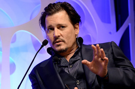 ジョニー・デップ、不仲がウワサされていたレオナルド・ディカプリオをマザコン呼ばわり！