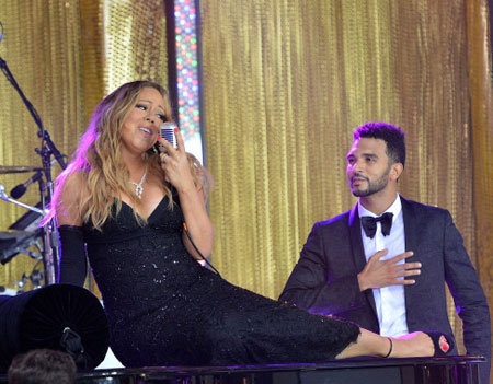 早朝の生放送でバレちゃった、マライア・キャリーの口パクと写真の過剰修正