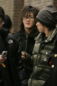 製作サイドもガックリ！　赤西仁主演映画『BANDAGE』が大コケ