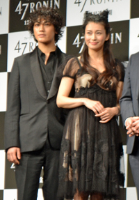 “ジャニーズ縛り”健在！　赤西仁、レッドカーペット登場もサイン・撮影NG