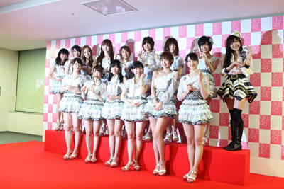 「秋元康は乃木坂46までねじ込む気だった」AKBグループ『紅白』侵略の裏側