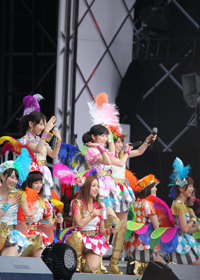 「それ、ももクロっぽいから却下」AKB48のサプライズ減少は、秋元康の“嫉妬心”？