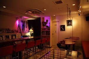 SMバーに女1人で行く楽しみとは？　縛りや鞭打ち体験だけじゃない魅力