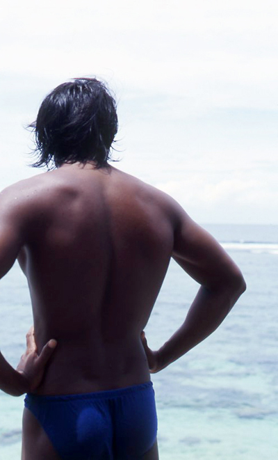 バリ島で出会った年下ブラックガイが「ボクの婚約者だよ」って、NO，NO，NO!!