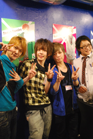 「妄想」の引き出しを全開に！　美少年揃いのBLバーでいかんなく妄想プレイ！