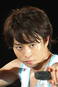 『音楽のちから』の青い上着から感じた、嵐・櫻井翔の“中間管理職”感