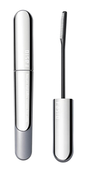 猛暑でも溶けない！ 絶対落ちない夏コスメランキング