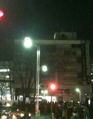 地震でも停電でもキャンセル不可！　外国人男性との婚活パーティに潜入