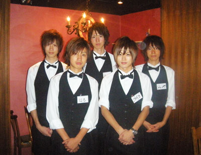 俳優の卵たちが接客してくれる、うわさのギャルソンカフェに潜入!!