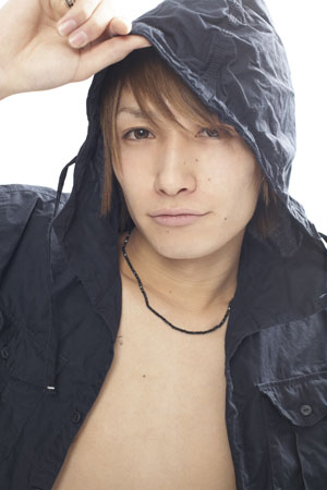 そんな目で見つめられたら好きになっちゃうよ……寂しがりやの井深克彦クン