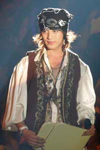 赤西仁、できちゃった婚報道で「もうファンやめる」の声続出