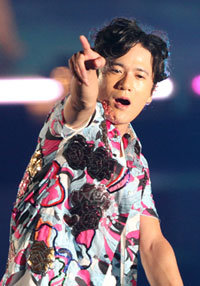 稲垣吾郎と“ヒロくん”のほほ笑ましい日常に、「正直うらやましい」とネットで大反響