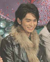 「誰も知らない、松本潤！」は大学生っぽいのに色気ムンムン