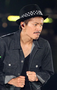 【ぶっちゃけ発言】森田剛「（携帯番号やメールは）だれも知らないです」