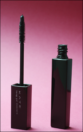 伸び方に違和感？　ケイト新作「マジカルロングジェルマスカラN」レビュー