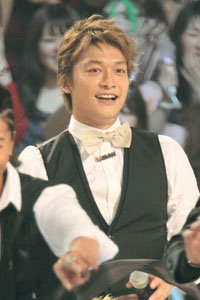 「笑顔がこわばっている」SMAP・香取慎吾、物議を醸した“ネガティブすぎる”会見記事