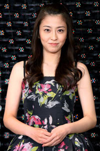 小林麻耶、松本人志の暴言もかわす……妹・麻央との知られざる“姉妹愛”