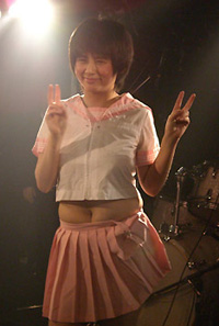 小阪由佳、プロポーズ報告と突然のブログ閉鎖!?