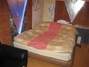 ラブホテルで幽霊よりもコワいものとは？　殺人、自殺……映画以上の事件が現実に