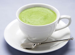 なんと1杯19円!?　「かんたフェ　抹茶カプチーノ」のお得な活用法