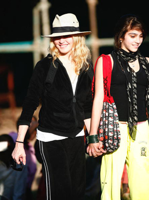 マドンナの愛娘・ルルド、ファッションデザイナーとしてブログデビュー