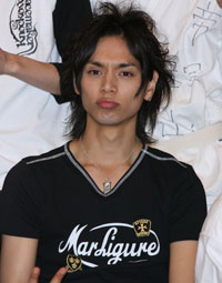 水嶋ヒロと絢香、夫婦でエイベックスに移籍か!?