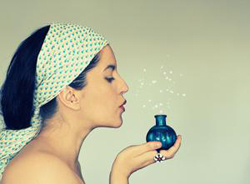 性欲と媚薬のナイショの関係。日本伝統〈媚薬系ラブグッズ〉を試しました。