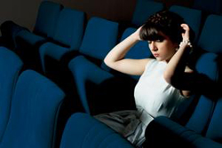 ピンク映画館で見た、巨体×巨乳女性の波打つ肉体に感動！