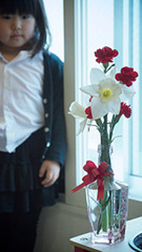 「母を否定すると自分も否定することになる」音信不通のまま父親を亡くした娘の後悔