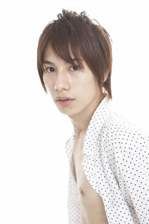 「浮気はしないで……」Lead・中土居宏宜クンがセクシーなカラダでお願い♪