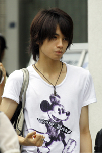 「香取くん好きっすよ」SMAPにタメ口のB.I.Shadowが波紋を呼ぶ！