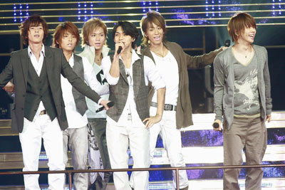 離婚騒動渦中の紗栄子夫人とデートしたジャニタレは、旧知の仲のアノ人？