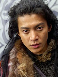 マスコミは皮肉モード!?　小栗旬の結婚があまり祝福されていないワケ