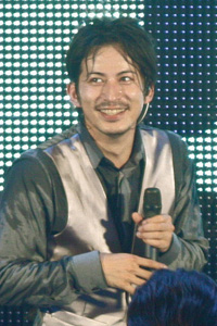 CM出演数“嵐”超えの岡田准一、V6が語る“再ブレイク”ムードの「今だから明かせる話」