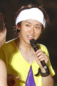 刺激的！　嵐新曲を振り付けした屋良朝幸が大野智と○○仲間に！