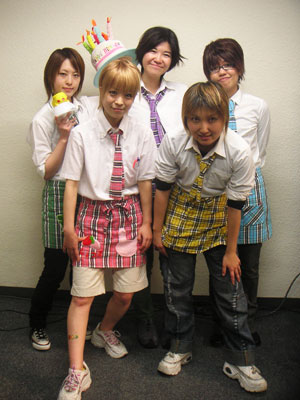 「お帰り！　お姉ちゃん♪」女子の新たな癒やしスポット”弟カフェ”に潜入