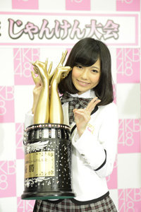 AKB48・島崎遥香、卒業報道！　「仮病疑惑」「男ファン切り捨て」「インスタ流出」炎上の数々