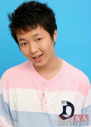 EXOメンバーのデビュー前写真に中国ファン興奮！　「中国組は美男子、韓国組は整形！」