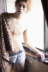 自他共に認める“顔売り”ホスト・早乙女玲次くんとラブホテルでリラックス！