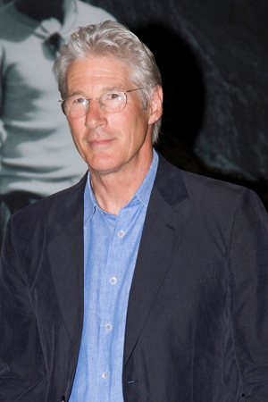 C・イーストウッドやR・ギアも！　グレー・ディボースは、どうしてはやっているの？