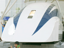 リニアモーターカーって、ぶっちゃけいつ頃実現するんですか?