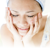 乾燥は年齢肌の元！　エアコンにまけない潤い・ハリに近づきたい