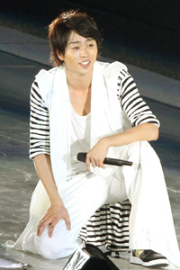 「嵐と事務所の共演事情」が影響？　フィフィ、『NEWS ZERO』批判でTwitter停止の裏事情